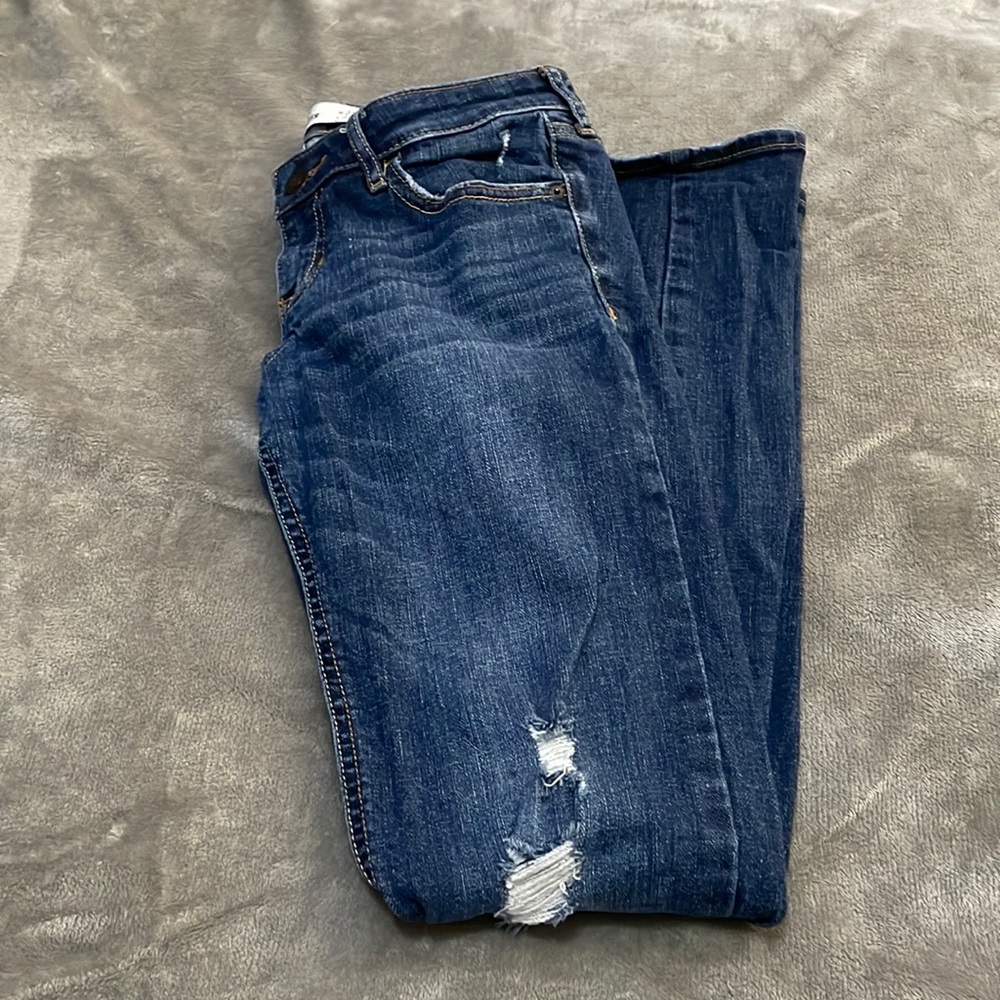 Hollister Flared Jeans Size 5R.